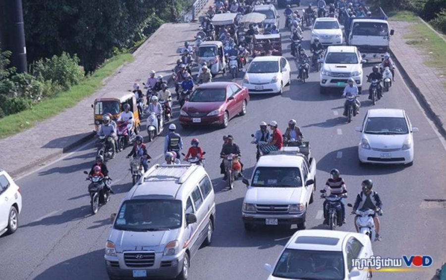 Phnom Penh traffic (VOD)