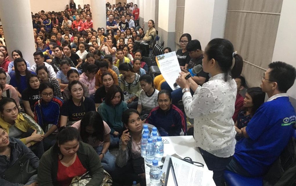 Chhim Sithar, a union leader at NagaWorld, speaks to the casino’s employees in 2019. (Chhim Sithar’s Facebook page)