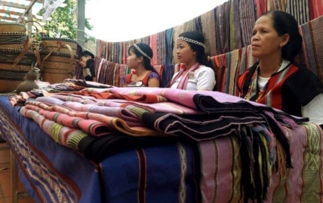 Indigenous women display handicrafts at a conference on food security in Phnom Penh on October 29, 2019. (Saut Sok Prathna)