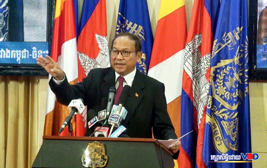 Government spokesman Phay Siphan speaks at a press conference at the Council of Ministers building in Phnom Penh on November 21, 2019. (Chorn Chanren/VOD)