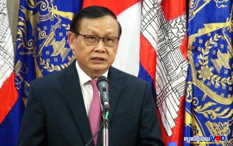 Sok Sopheak, secretary of state for the Commerce Ministry, speaks at a press conference at the Council of Ministers on July 28, 2020. (Chorn Chanren/VOD)
