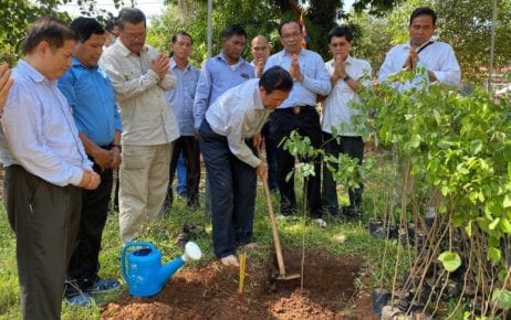 Kem Sokha plants a tree at Wat Pothivong in Prey Veng province’s Svay Antor commune on August 29, 2020, in this photograph posted to his Facebook page.