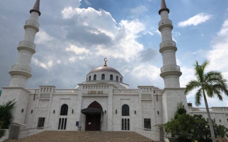 Al-Serkal Mosque in Phnom Penh’s Daun Penh district on September 11, 2020, the day it was allowed to reopen after a six-month ban on religious gatherings. (Matt Surrusco/VOD)