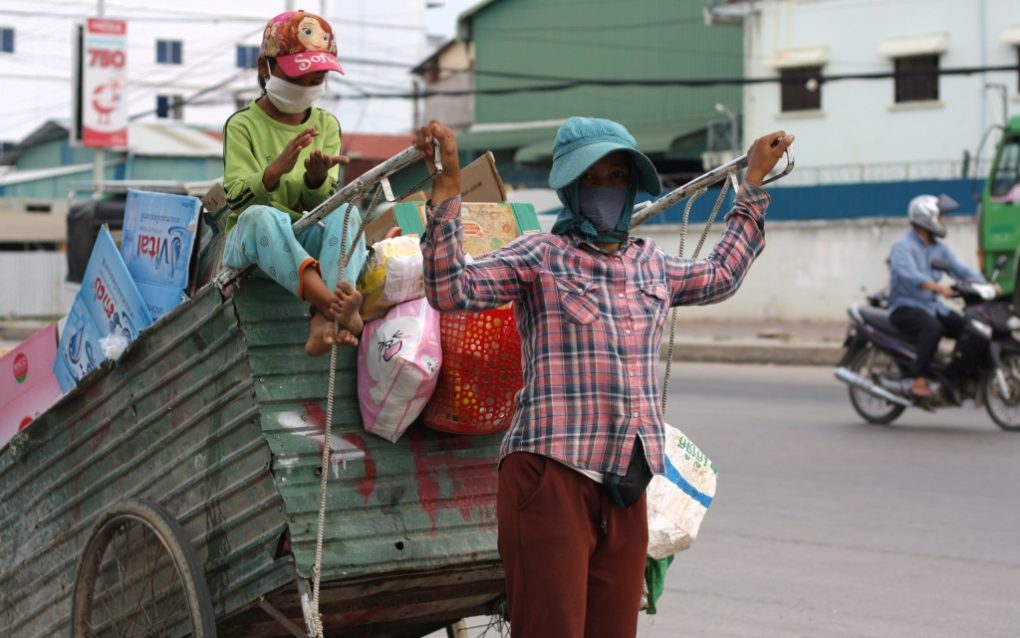 Da Sreyleath, 30, on her first day as a recycler in Phnom Penh’s Meanchey district on May 10, 2021. (Michael Dickison/VOD)