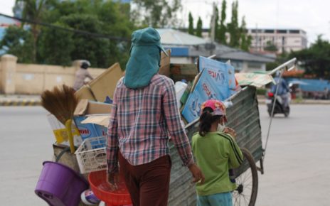 Da Sreyleath, 30, on her first day as a recycler in Phnom Penh’s Meanchey district on May 10, 2021. (Michael Dickison/VOD)