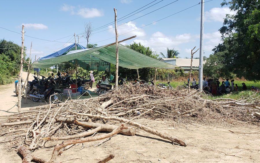 A barricade and tent built by protesters of the new Phnom Penh airport development in Kandal province's Boeng Khyang commune on June 22, 2021. (Danielle Keeton-Olsen/VOD)