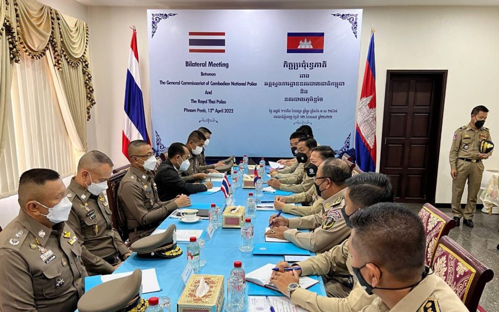 Thai police meet with Cambodian counterparts in April 2022. (Thai police)