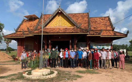 Residents of Svay Rieng’s Ampil commune protest in front of the commune hall on April 26, 2022. (CCFC)