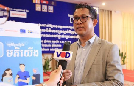 Transparency International Cambodia director Pech Pisey speaks to reporters on May 5, 2022. (Hean Rangsy/VOD)