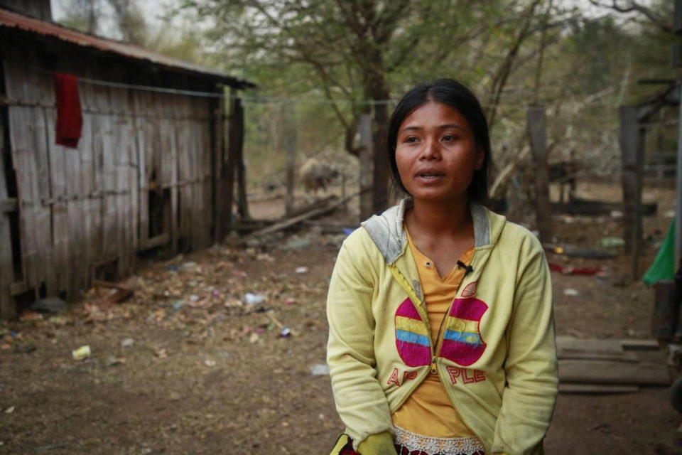 Pon Peul, a Bunong resident in Pu Tong village relates the substantial loss of income from resin trees as Renaissance gold mine expanded. (Heng Vichet/VOD)