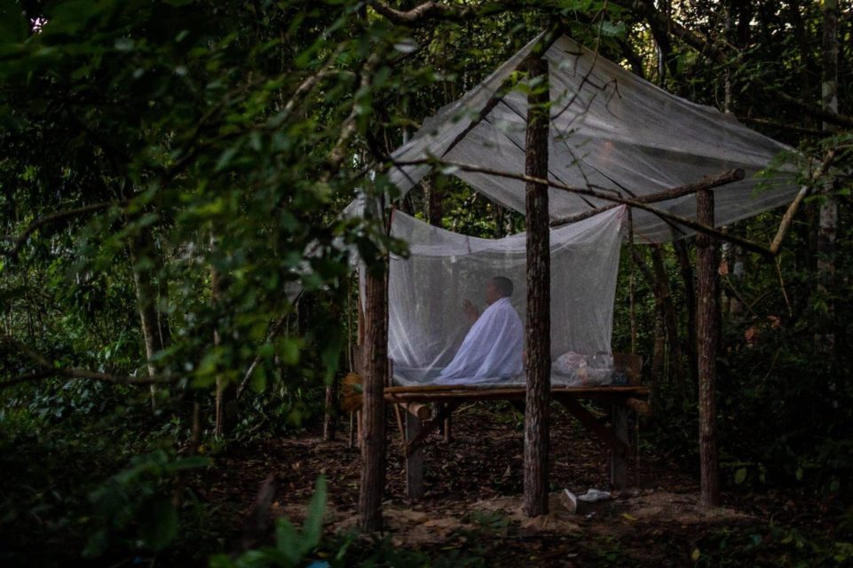 Kim Bunra, 61, meditates in Kampong Speu’s Metta forest on June 7, 2022. (Roun Ry/VOD)