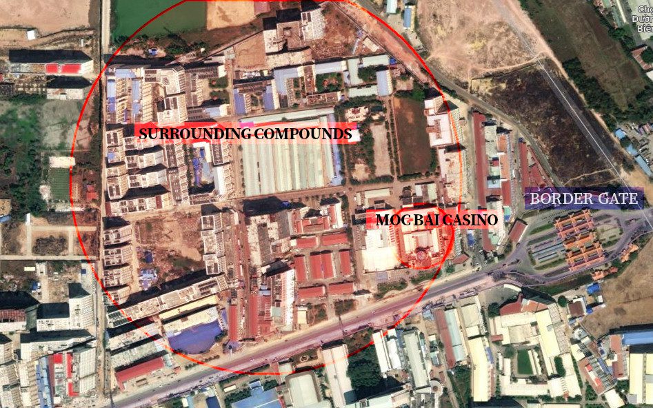 Moc Bai casino and the surrounding compounds, located immediately west of the international border with Vietnam, contain several apartment blocks as well as swimming pools and other facilities. (Bing Maps)