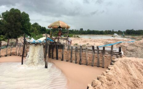 Development of the Run Ta Ek resettlement site for Angkor residents in September 2022. (Phin Rathana/VOD)