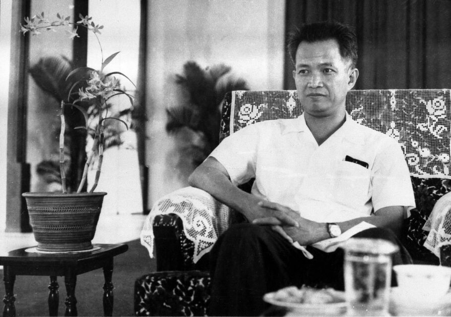 Khieu Samphan on July 27, 1975. (DC-Cam)