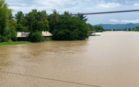 Rising water levels in Prek Tnaut in Kampong Speu on September 28, 2022. (Ngay Nai/VOD)