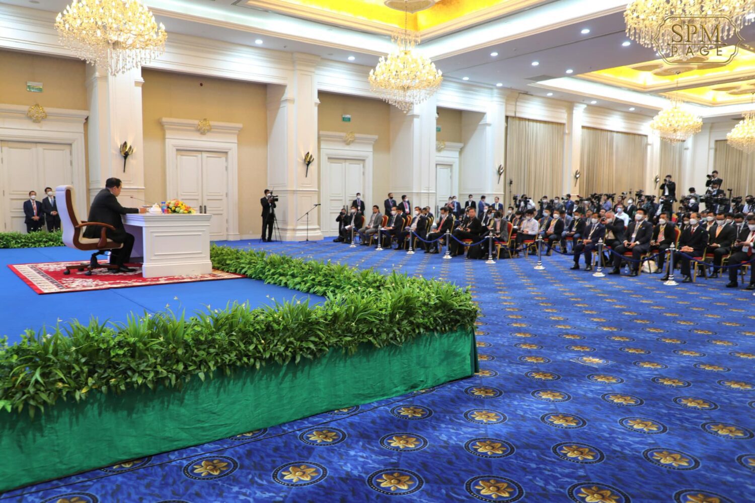 Prime Minister Hun Sen speaks at a press conference at the Peace Palace in Phnom Penh on November 13, 2022. (Hun Sen's Facebook page)