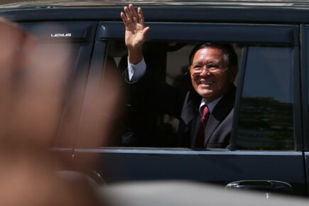 Kem Sokha leaves the Phnom Penh Municipal Court after a morning session of closing arguments on December 21, 2022. (Hean Rangsey/VOD)