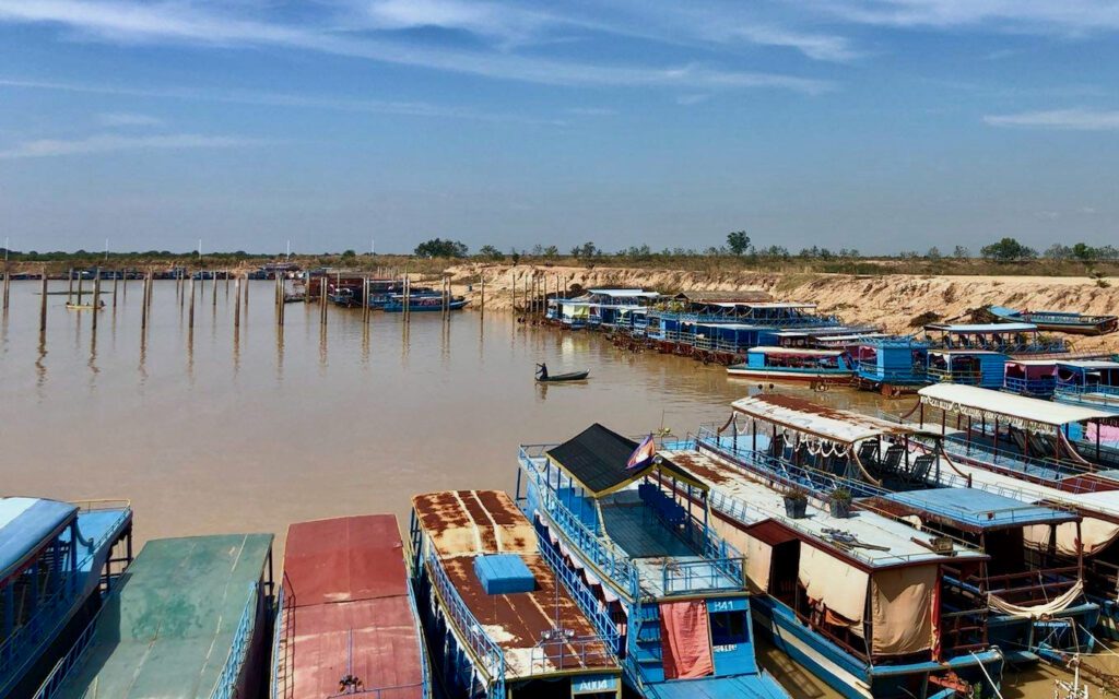 In Floating Village, New Tourist Boat System Frustrates Community